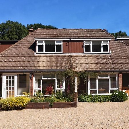Abacus Bed And Breakfast, Blackwater, Hampshire Camberley Zewnętrze zdjęcie