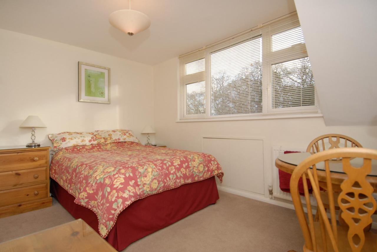 Abacus Bed And Breakfast, Blackwater, Hampshire Camberley Zewnętrze zdjęcie
