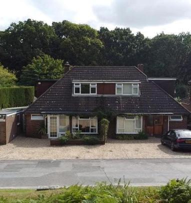 Abacus Bed And Breakfast, Blackwater, Hampshire Camberley Zewnętrze zdjęcie