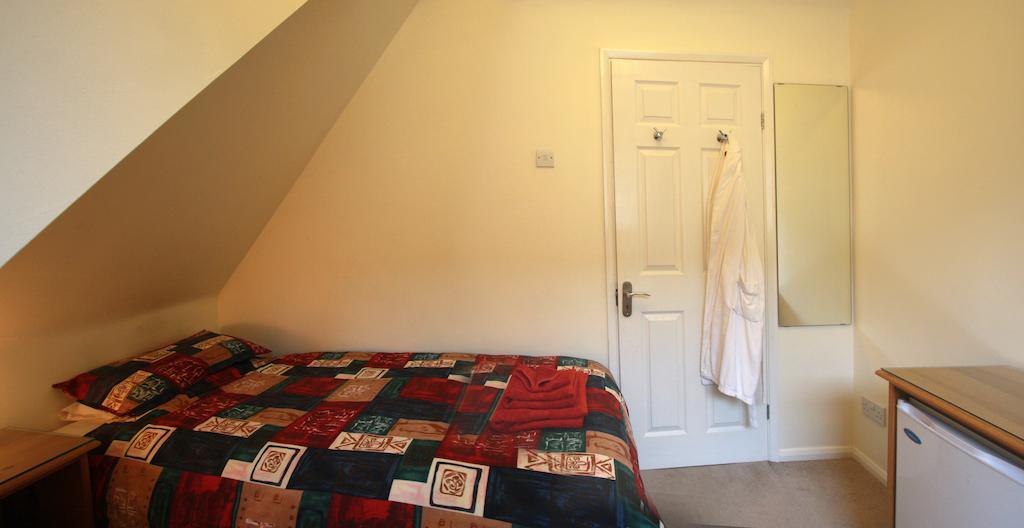 Abacus Bed And Breakfast, Blackwater, Hampshire Camberley Pokój zdjęcie