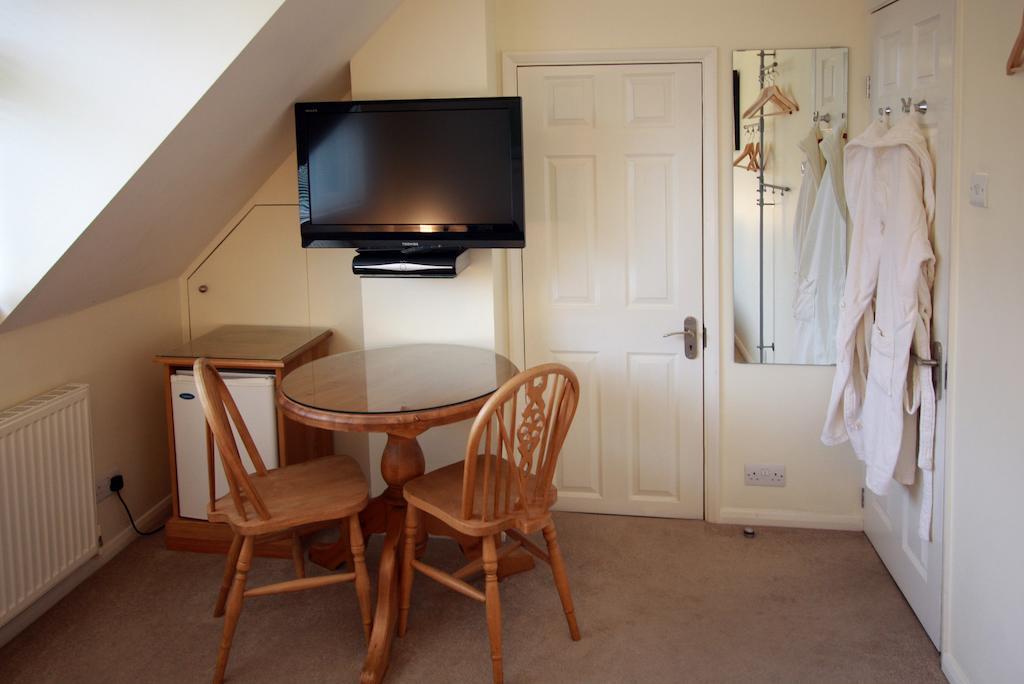 Abacus Bed And Breakfast, Blackwater, Hampshire Camberley Pokój zdjęcie