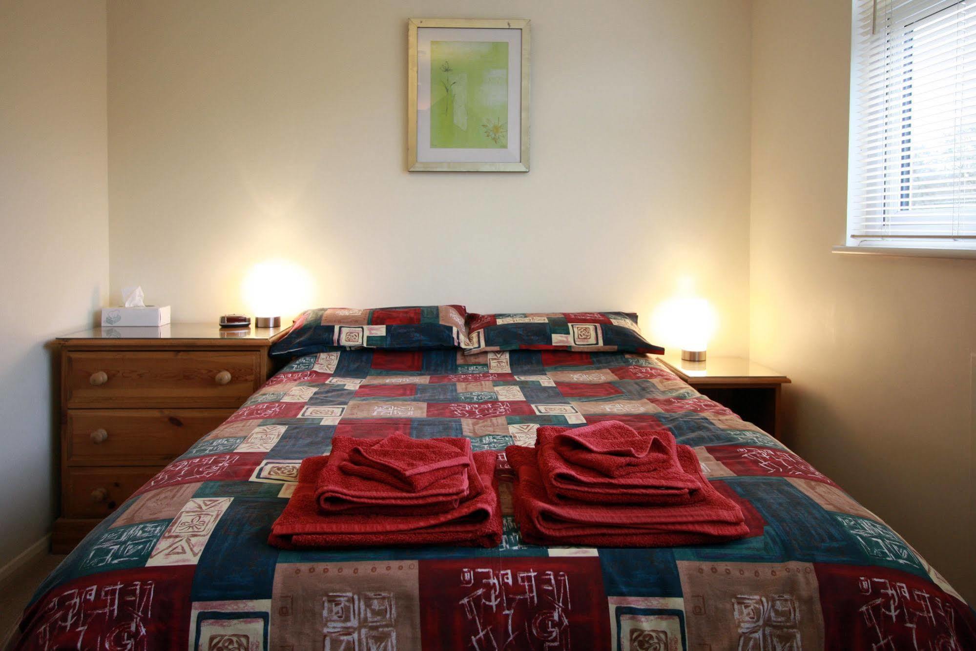 Abacus Bed And Breakfast, Blackwater, Hampshire Camberley Zewnętrze zdjęcie